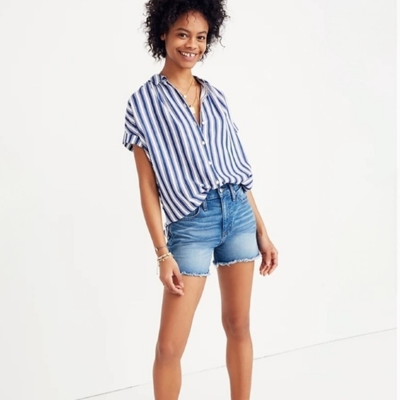 BeachLunchLounge Linen Blue Shea Stripe Short Sleeve Button Front Shirt Medium - Picture 1 of 8